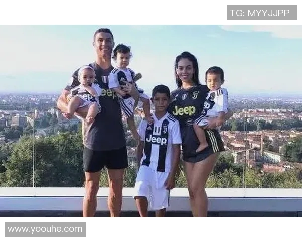 足球明星C罗儿子资料揭秘成长经历与未来发展潜力分析