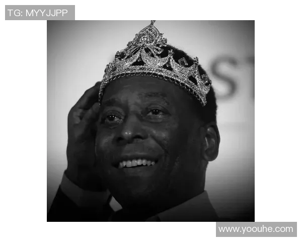 足球明星腊像精美图片合集展现球场传奇风采与艺术魅力