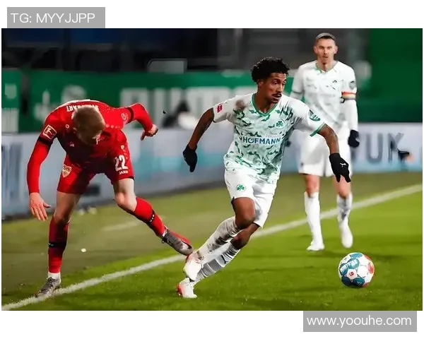 拜仁慕尼黑迎战明斯特普鲁士全力争胜展现球队实力与风采